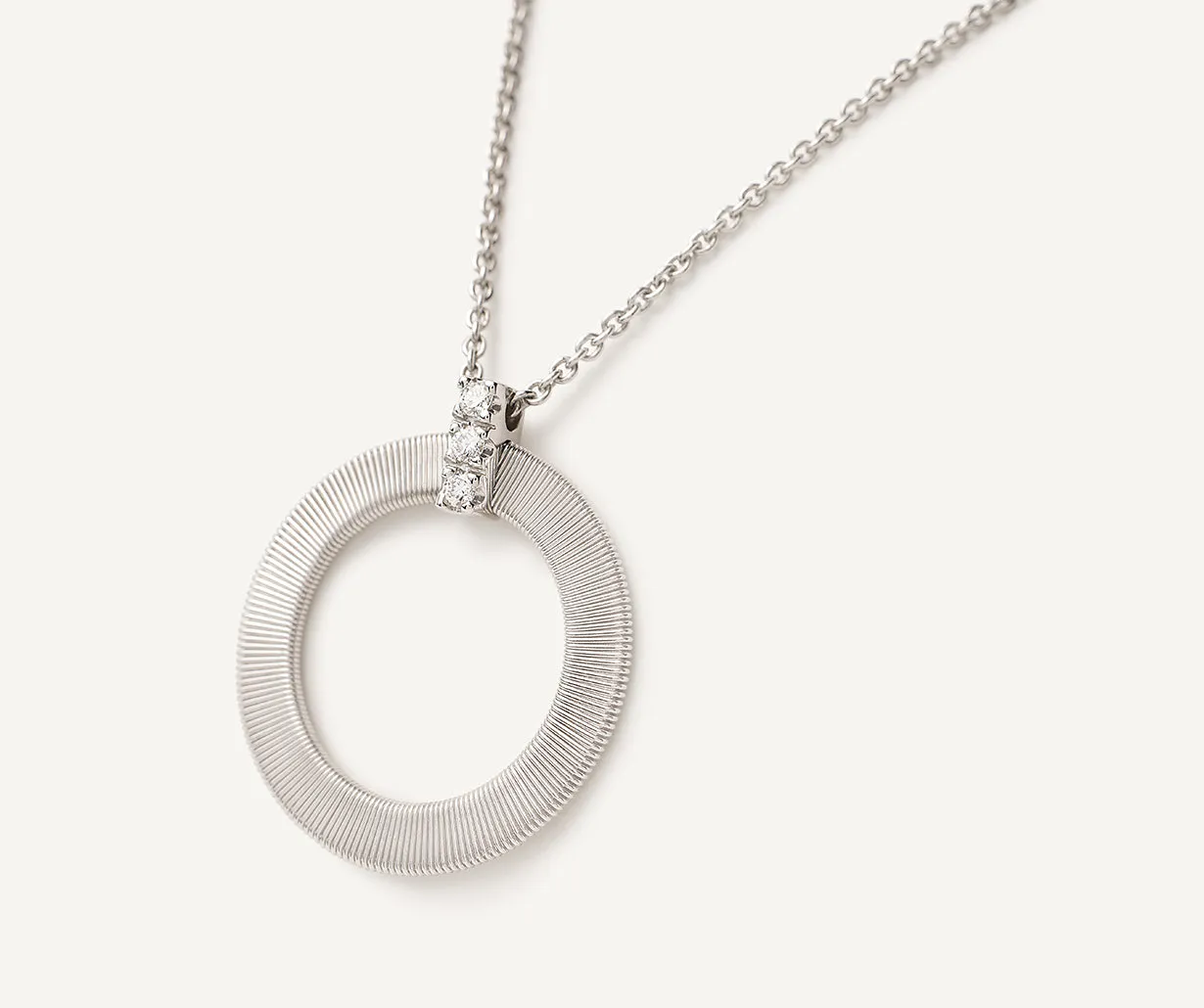 18K White Gold Pendant With Diamonds