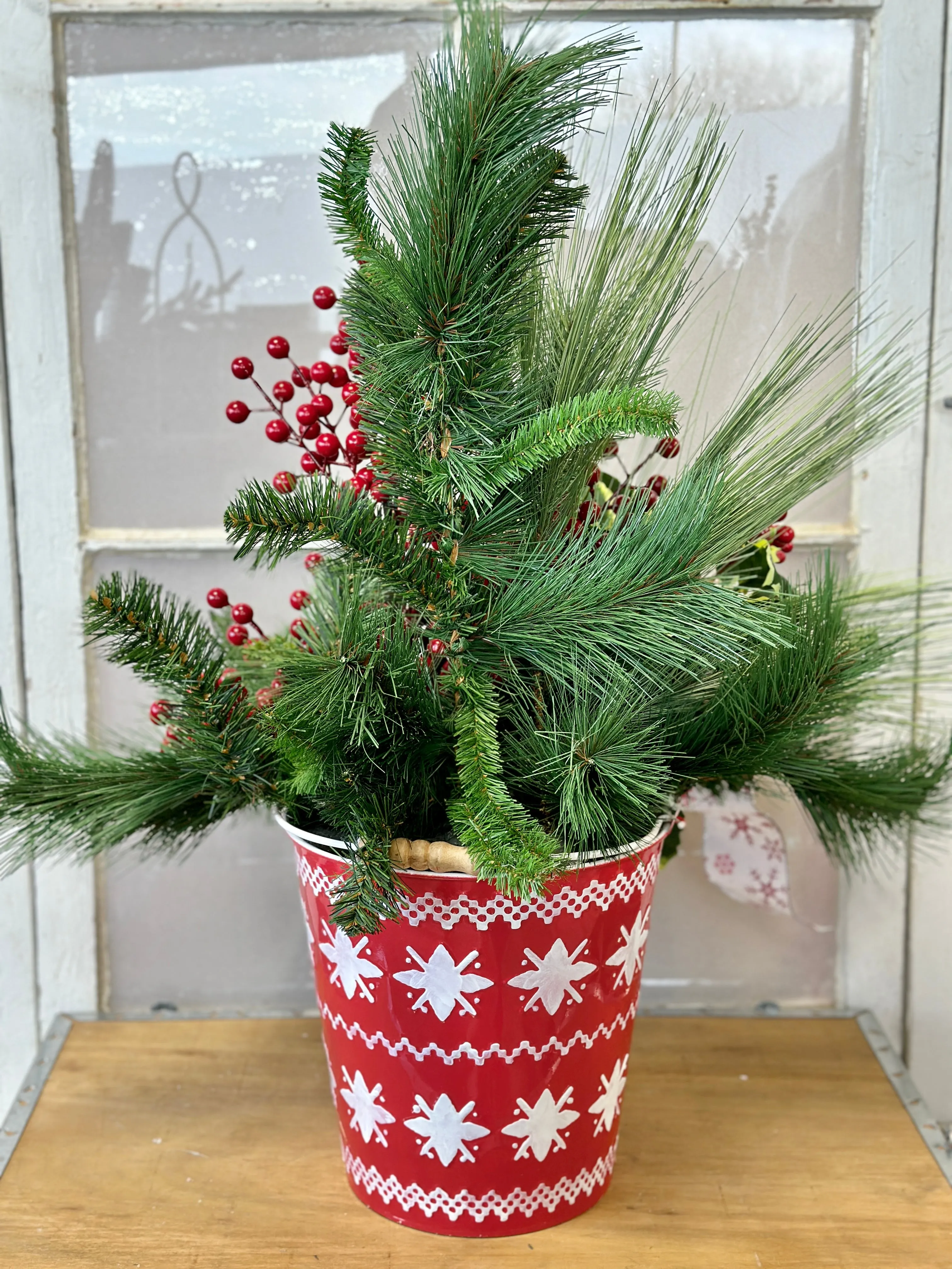 25" Berry Winter Bliss Porch Pot