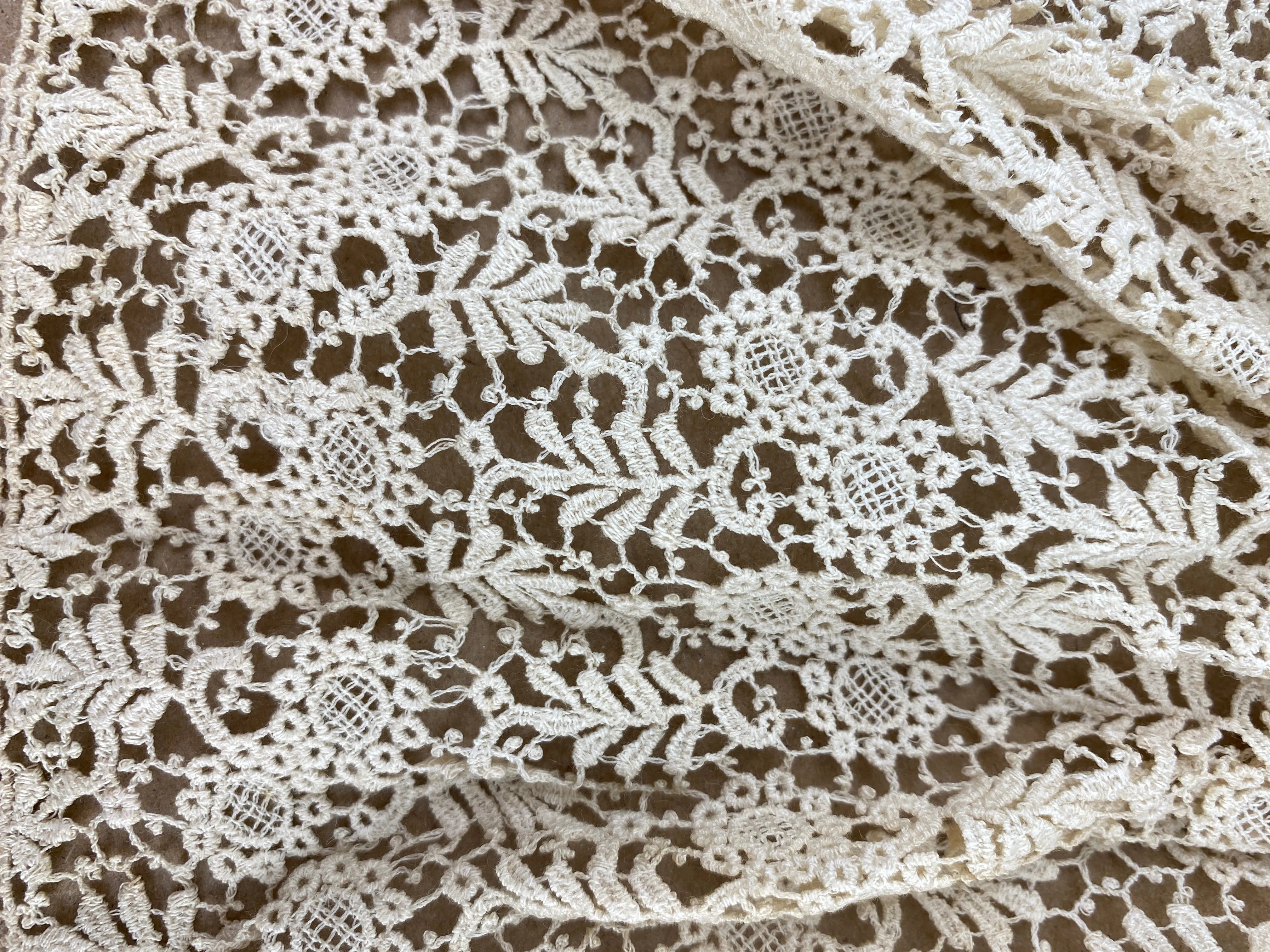 Antique Edwardian Cream Lace Bertha Collar