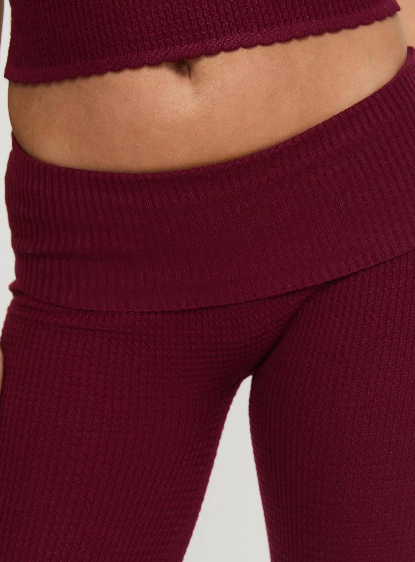 Closed Eyes Flared Pants Maroon