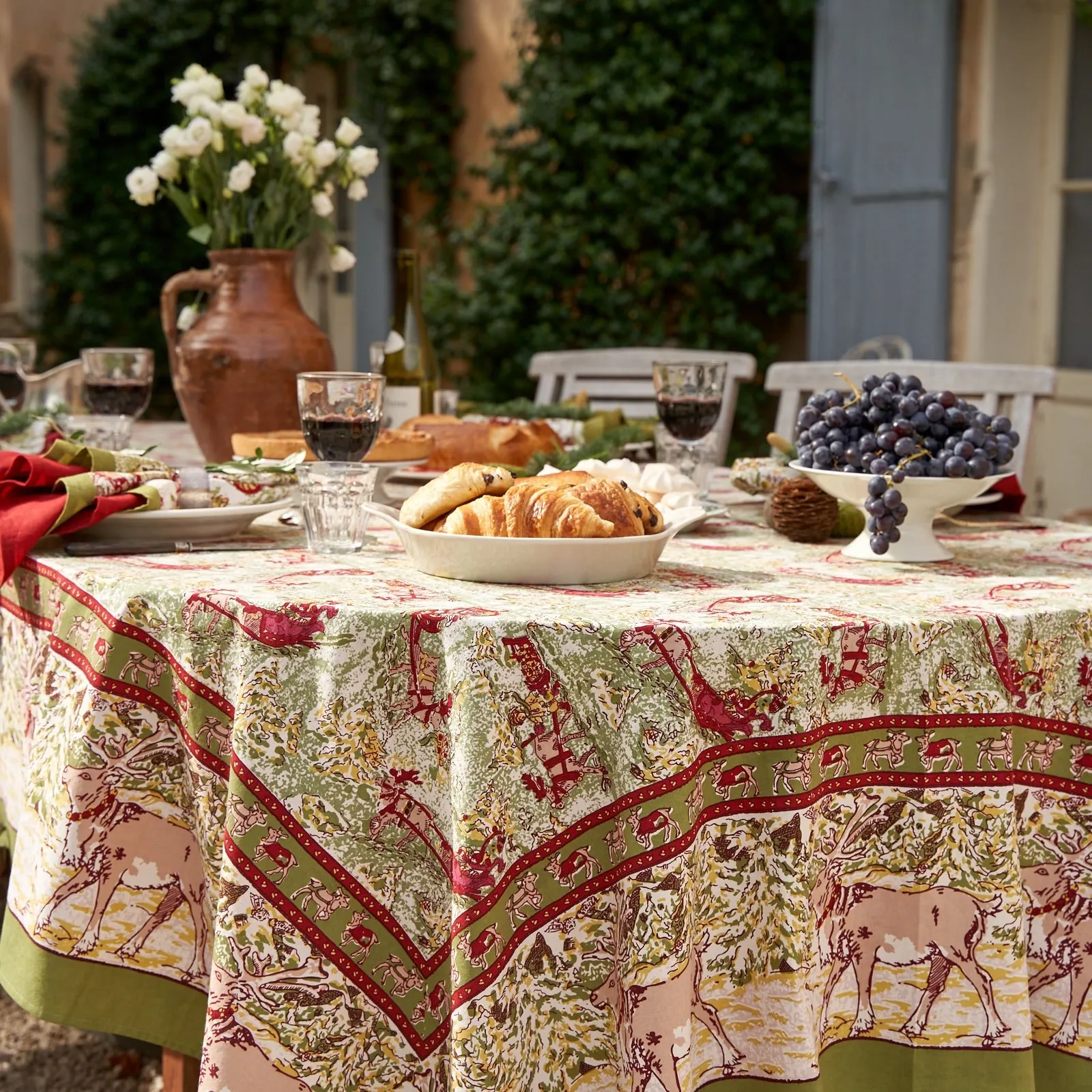 French Tablecloth Renne Red & Green