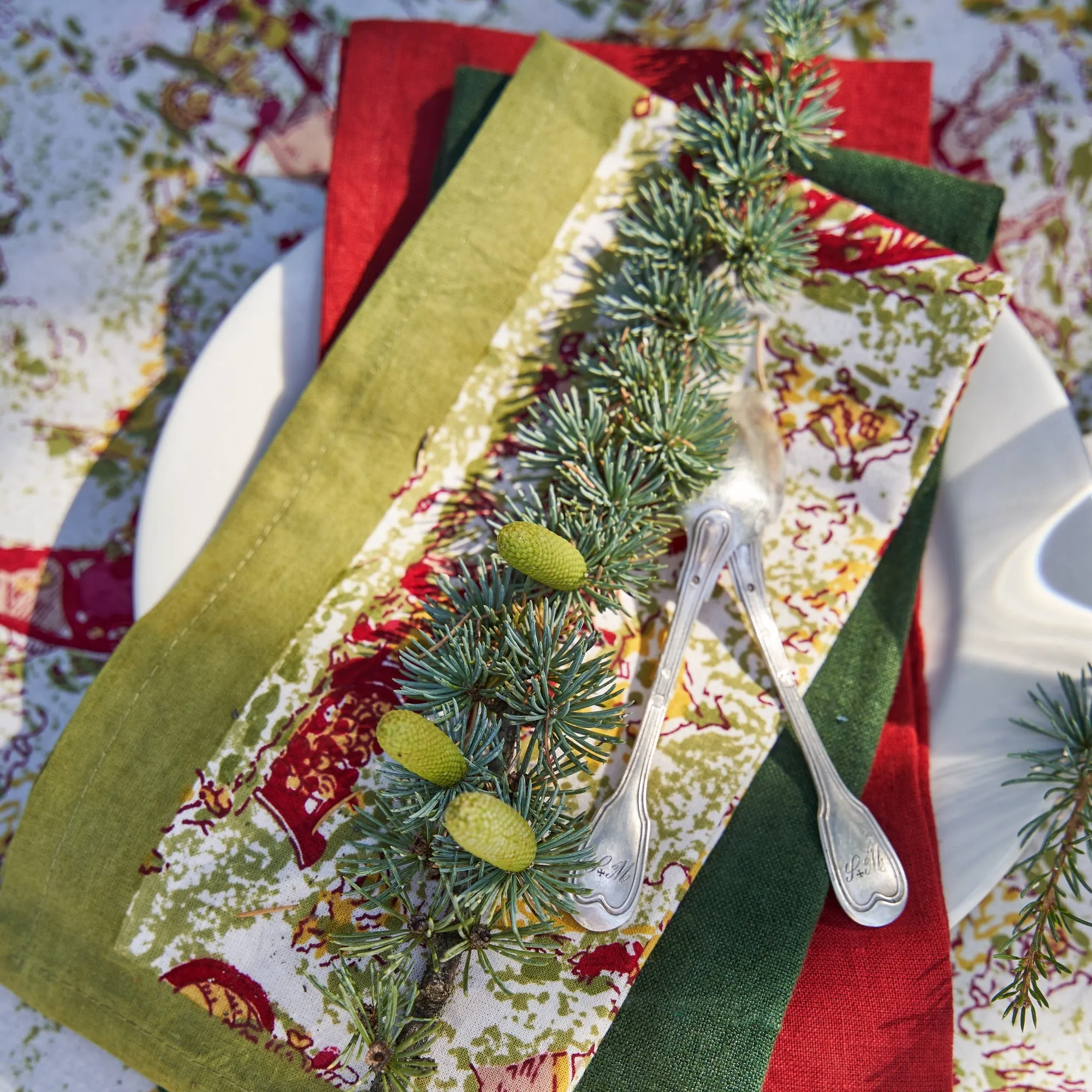 French Tablecloth Renne Red & Green