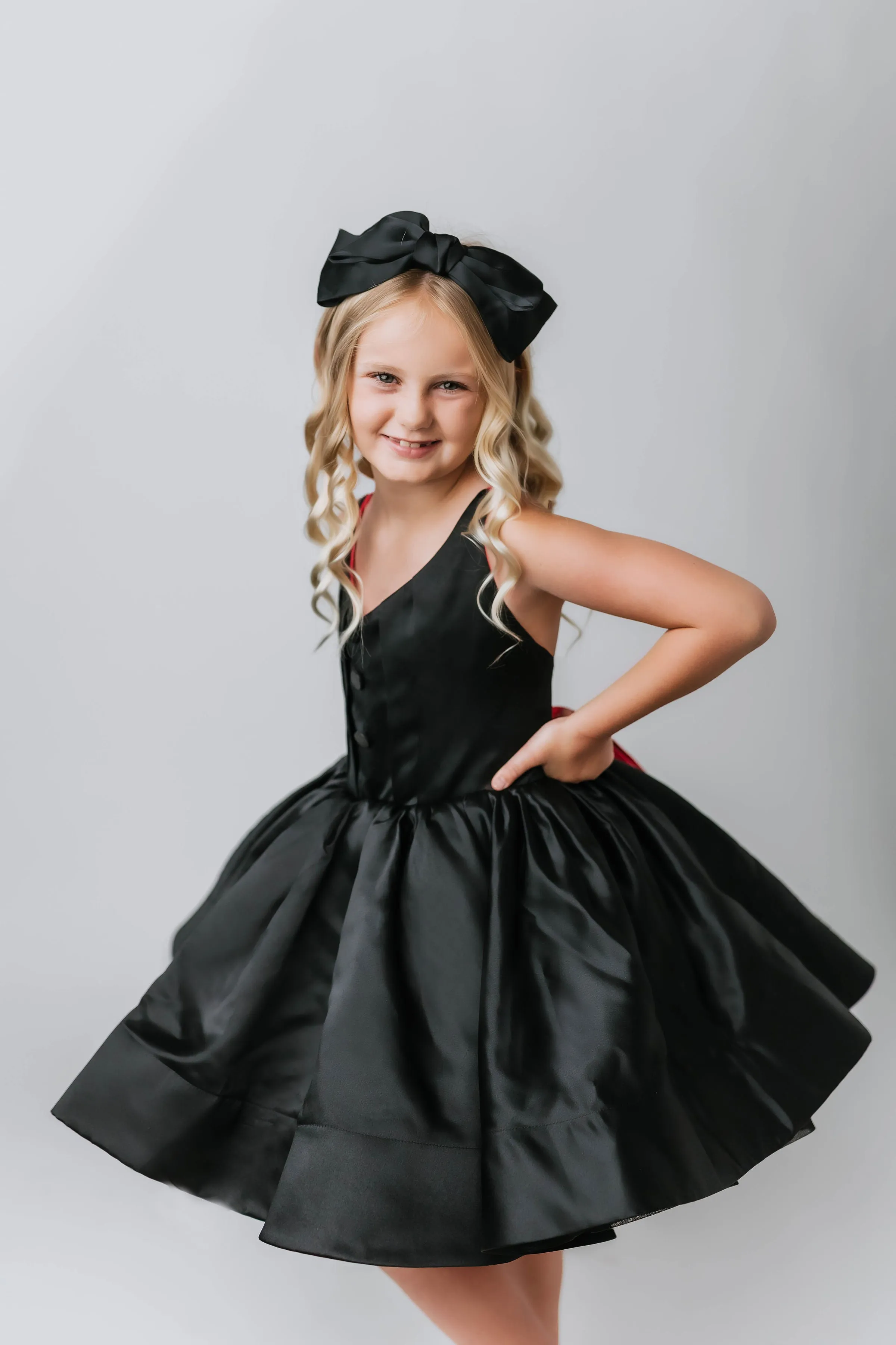 Reversible "Dolly" Pink/black  Petal  Length Dress ( 7 year- 8 year)