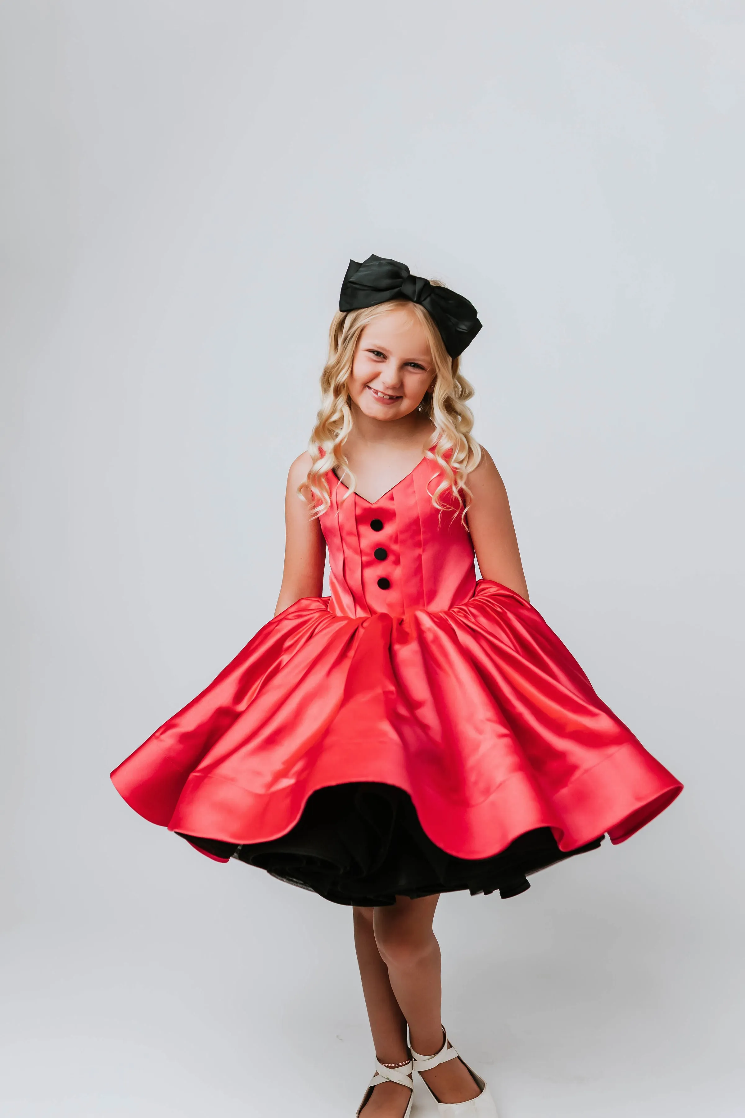 Reversible "Dolly" Pink/black  Petal  Length Dress ( 7 year- 8 year)