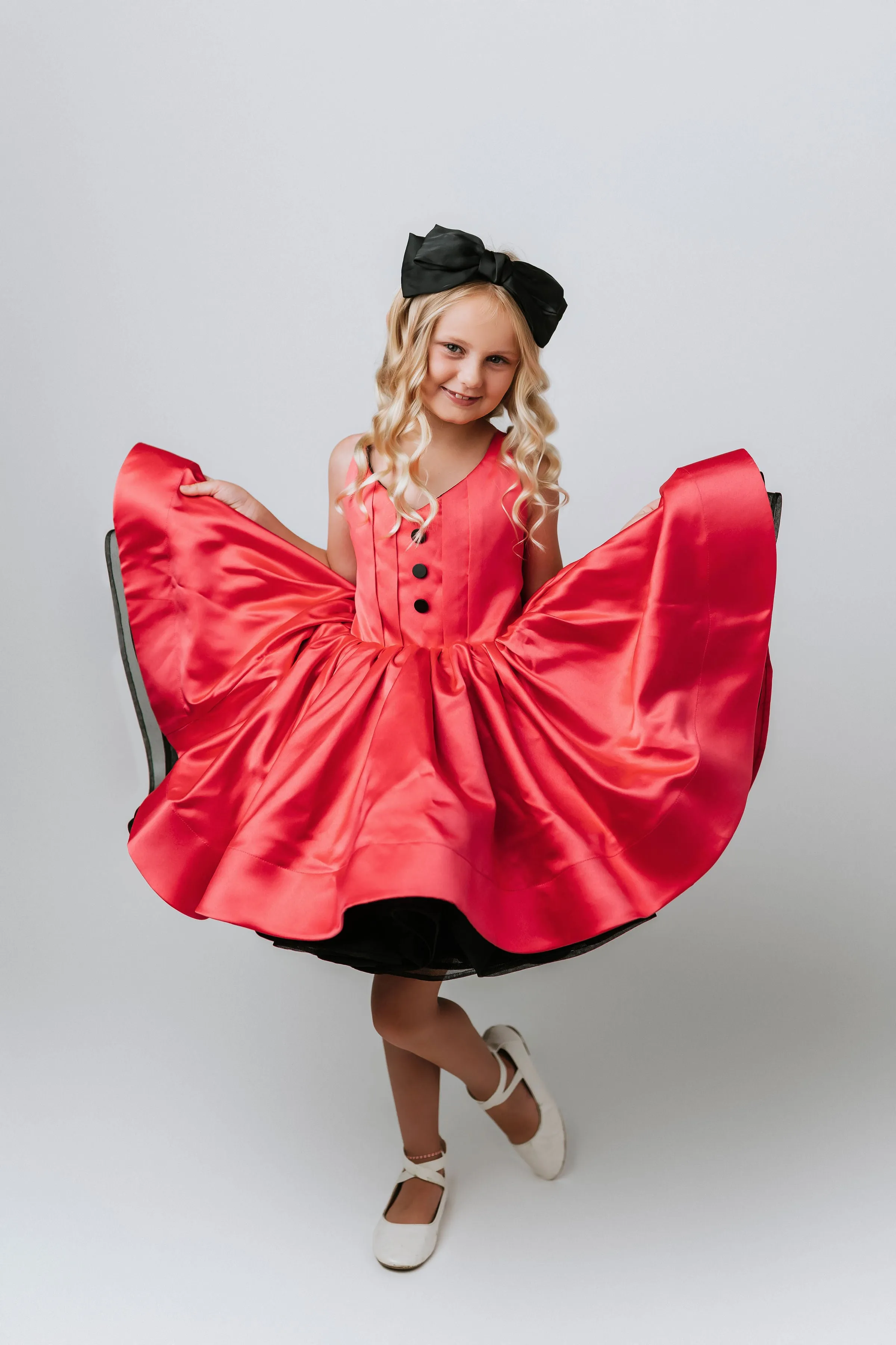 Reversible "Dolly" Pink/black  Petal  Length Dress ( 7 year- 8 year)