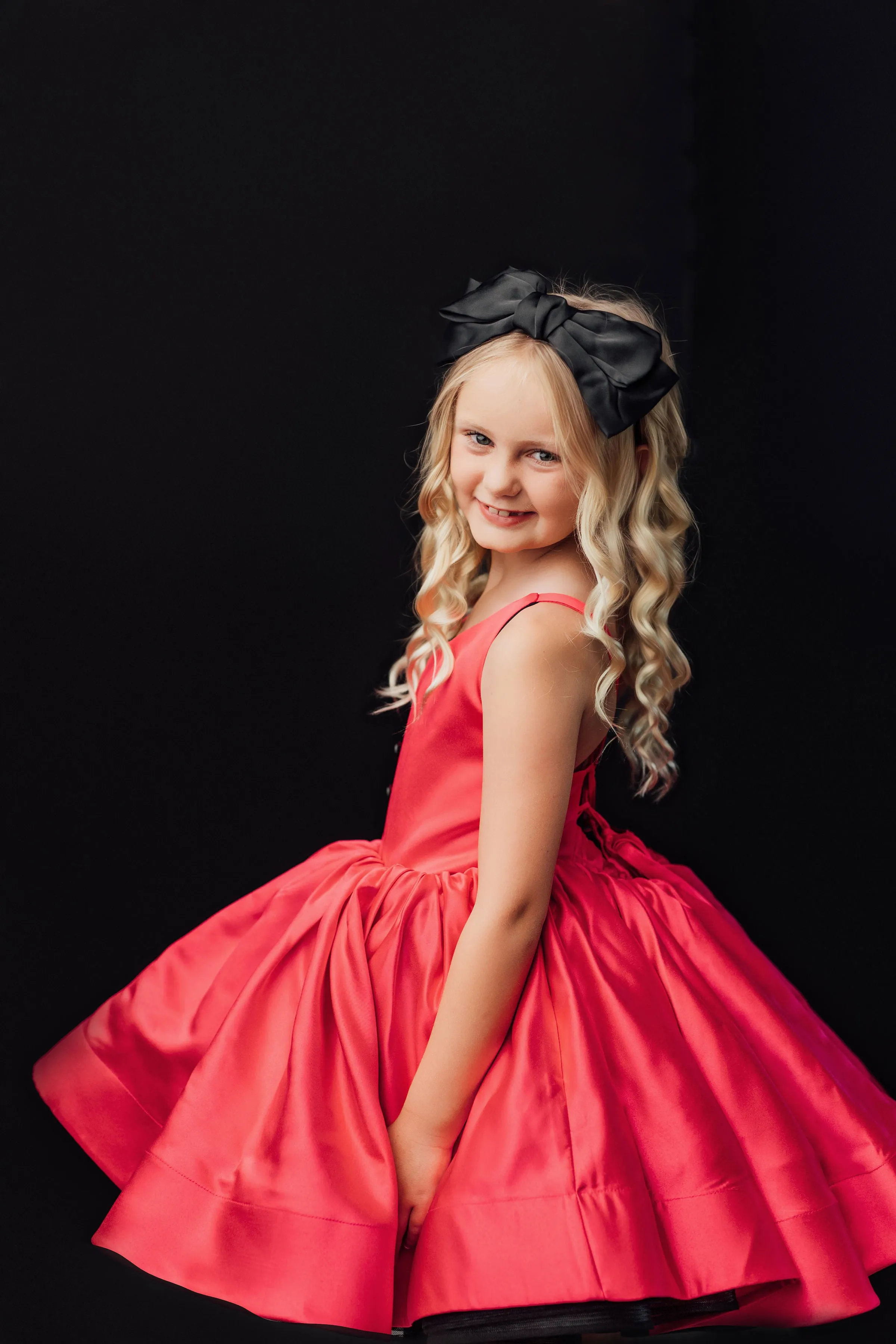 Reversible "Dolly" Pink/black  Petal  Length Dress ( 7 year- 8 year)