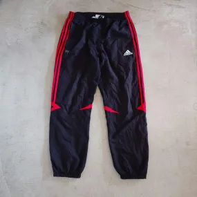 Used Adidas Track pants XL 古着ユーズド　アディダス　ナイロンパンツ　トラックパンツ