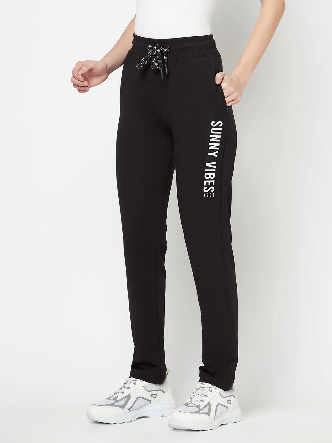 Women's Casual  Black Full length Mid rise Track Pants